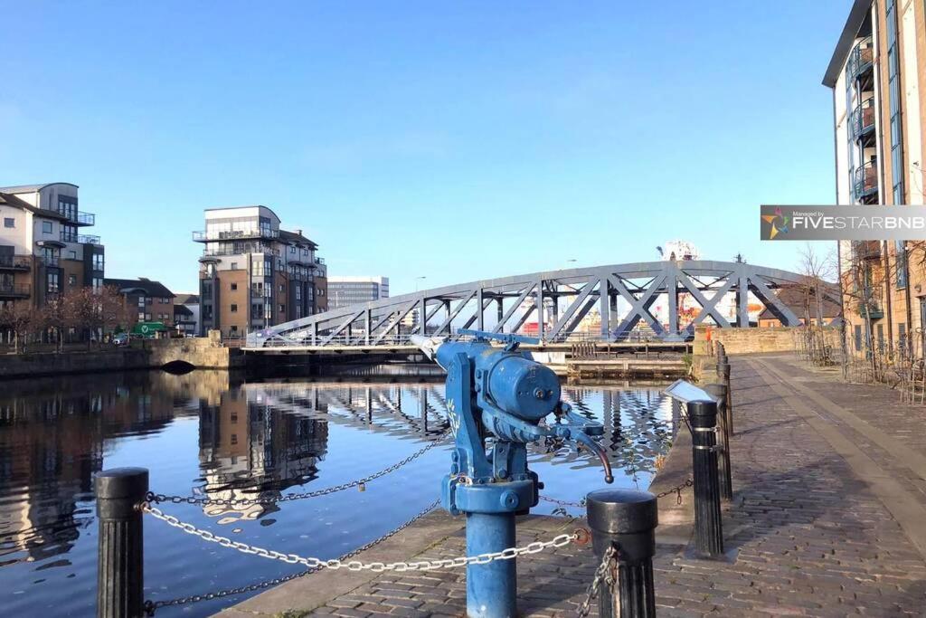Waterfront Living In Leith With Free Parking! Apartment Единбург Екстериор снимка
